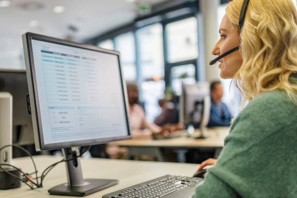Customer Service Outsourcing Costs, Pros & Risks